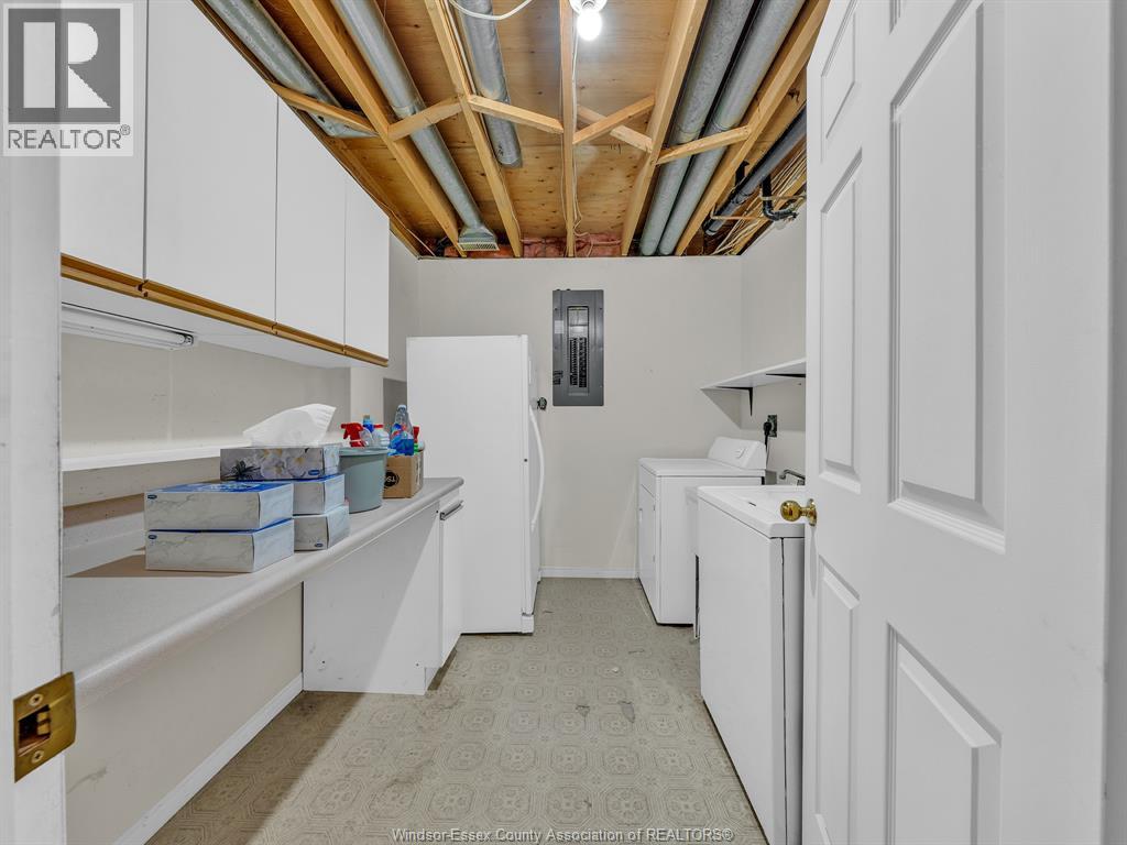 1632 Elmwood, Lakeshore, Ontario  N0R 1A0 - Photo 36 - 26004300