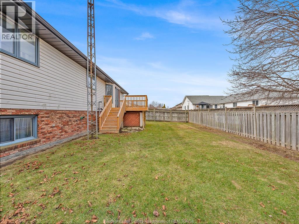 1632 Elmwood, Lakeshore, Ontario  N0R 1A0 - Photo 46 - 26004300