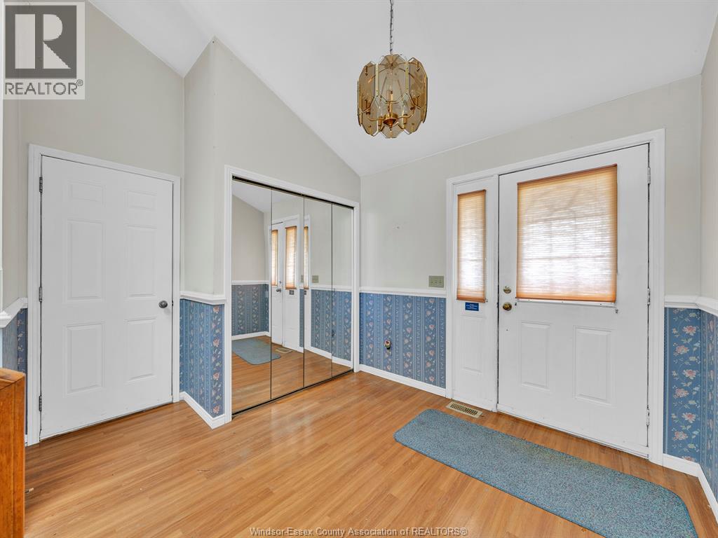 1632 Elmwood, Lakeshore, Ontario  N0R 1A0 - Photo 8 - 26004300