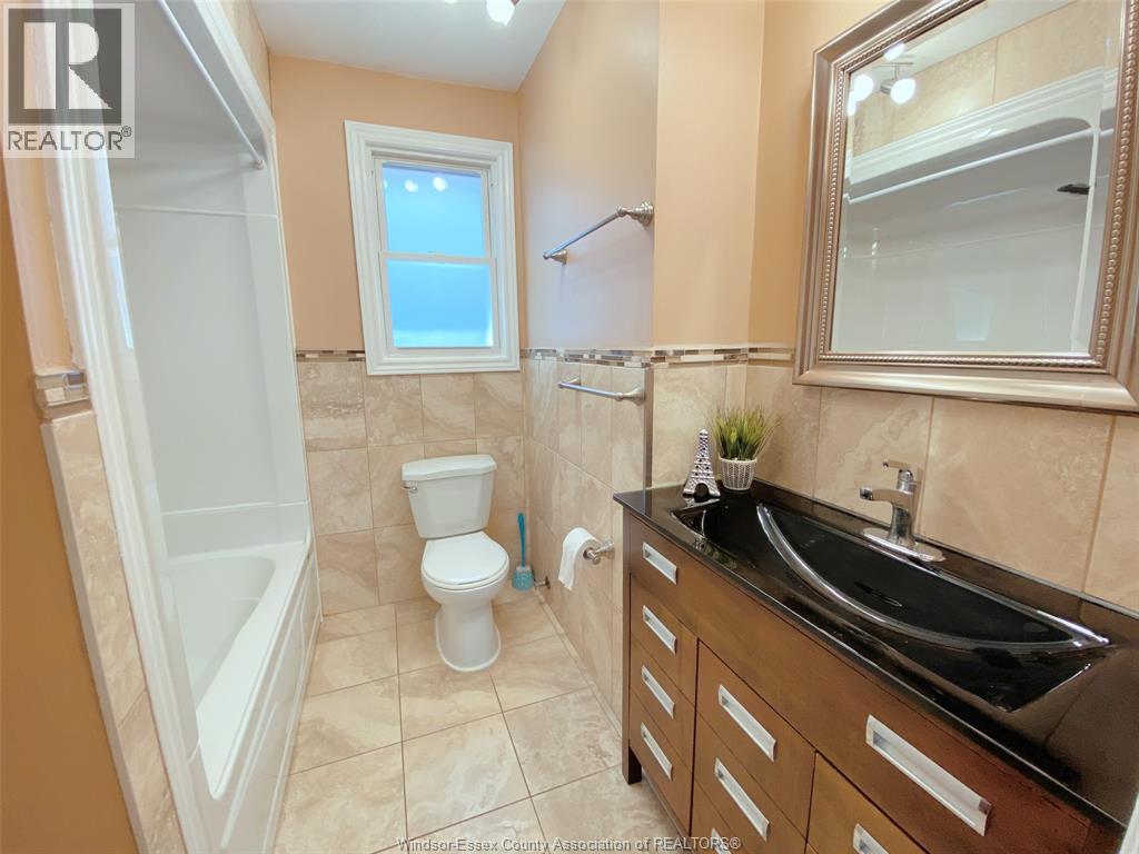 849 Dougall Avenue Unit# Main, Windsor, Ontario  N9A 4R3 - Photo 12 - 26004298