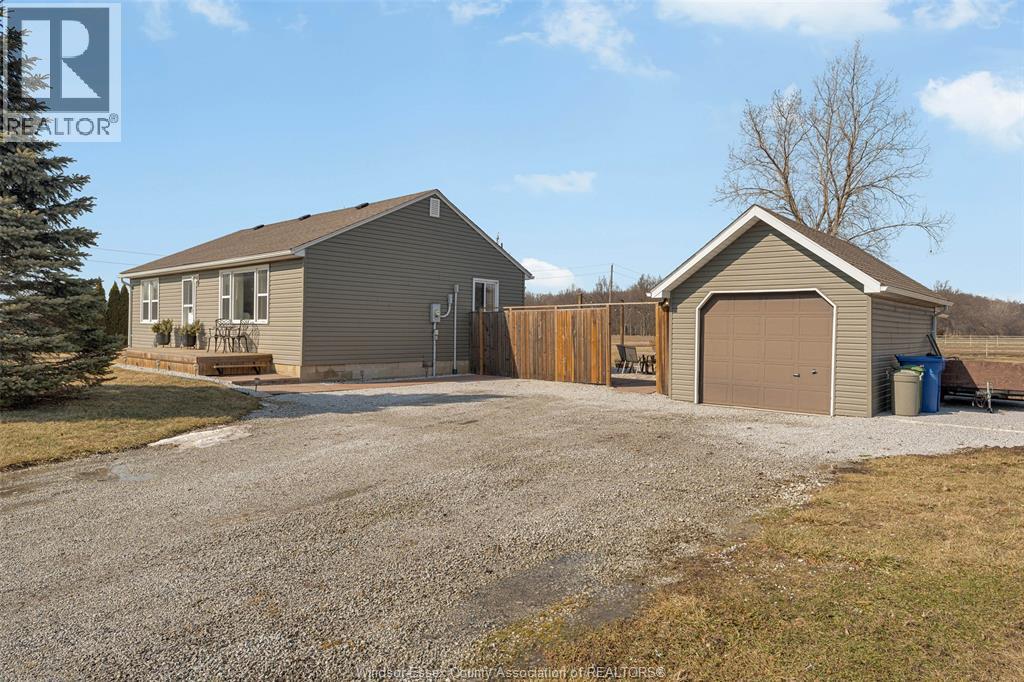 9872 9th Concession Road, Essex, Ontario  N8M 2X5 - Photo 3 - 26004309