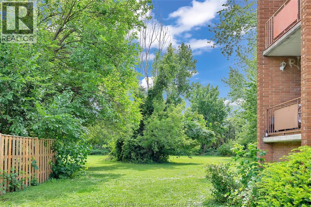 2490 Rivard Avenue Unit# 7, Windsor, Ontario  N8T 2H2 - Photo 3 - 26004275