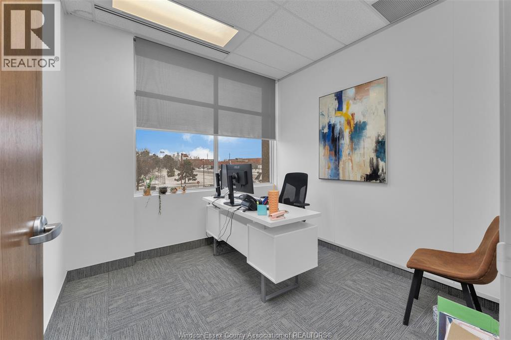 2510 Ouellette Unit# 204 B, Windsor, Ontario  N8X 1L4 - Photo 6 - 26004329
