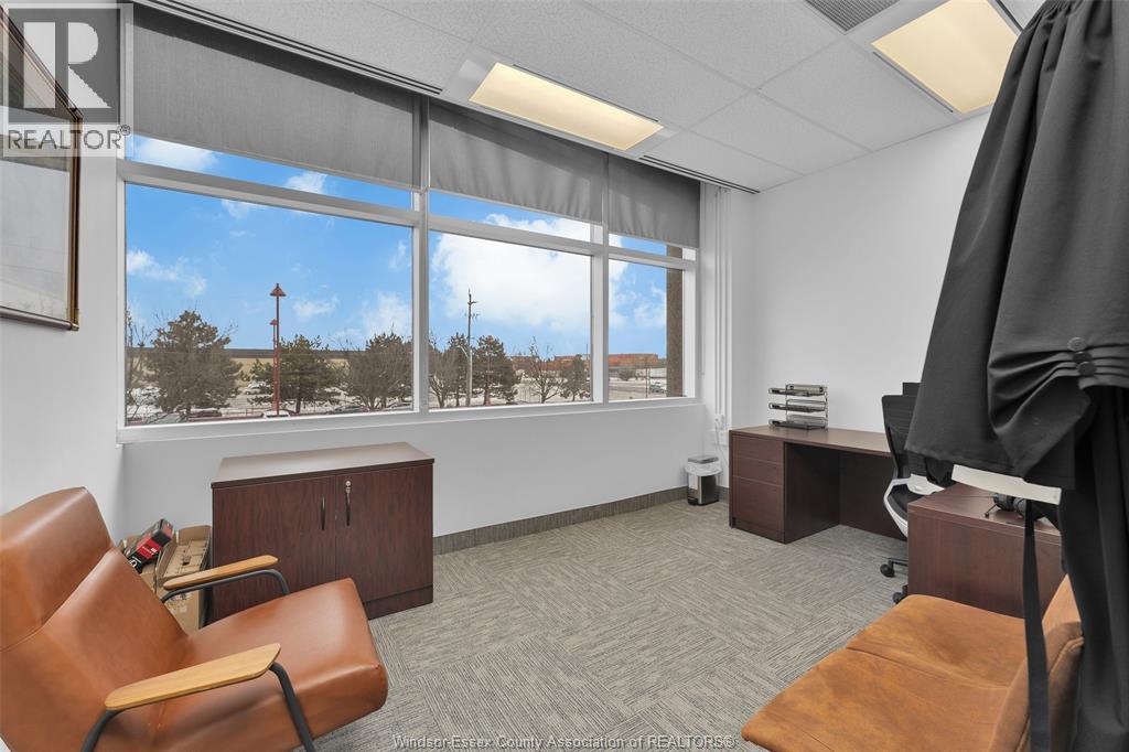 2510 Ouellette Unit# 204 A, Windsor, Ontario  N8X 1L4 - Photo 8 - 26004328