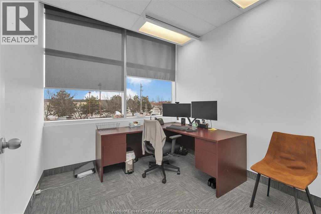 2510 Ouellette Unit# 204 A, Windsor, Ontario  N8X 1L4 - Photo 9 - 26004328