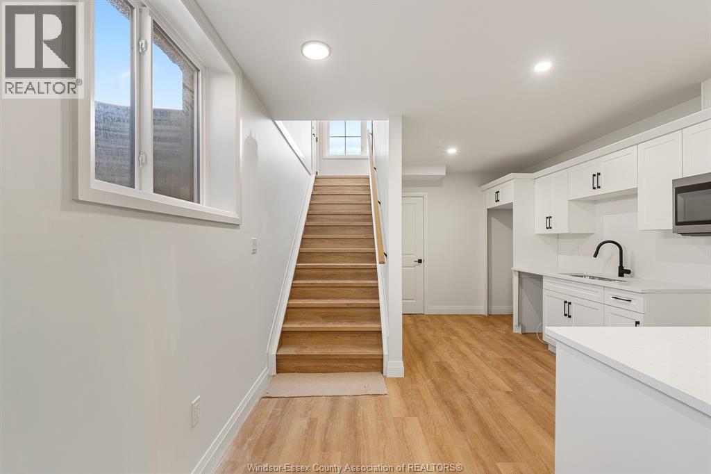 709 Elliot Point Road Unit# B, Amherstburg, Ontario  N9V 0H1 - Photo 6 - 26004171