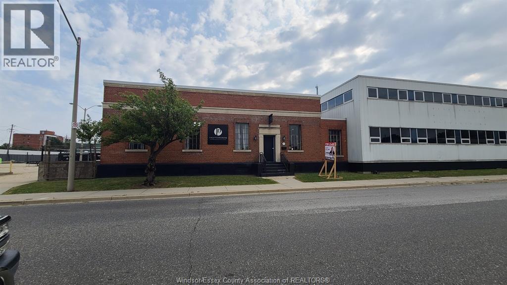 956 MCDOUGALL, Windsor, Ontario