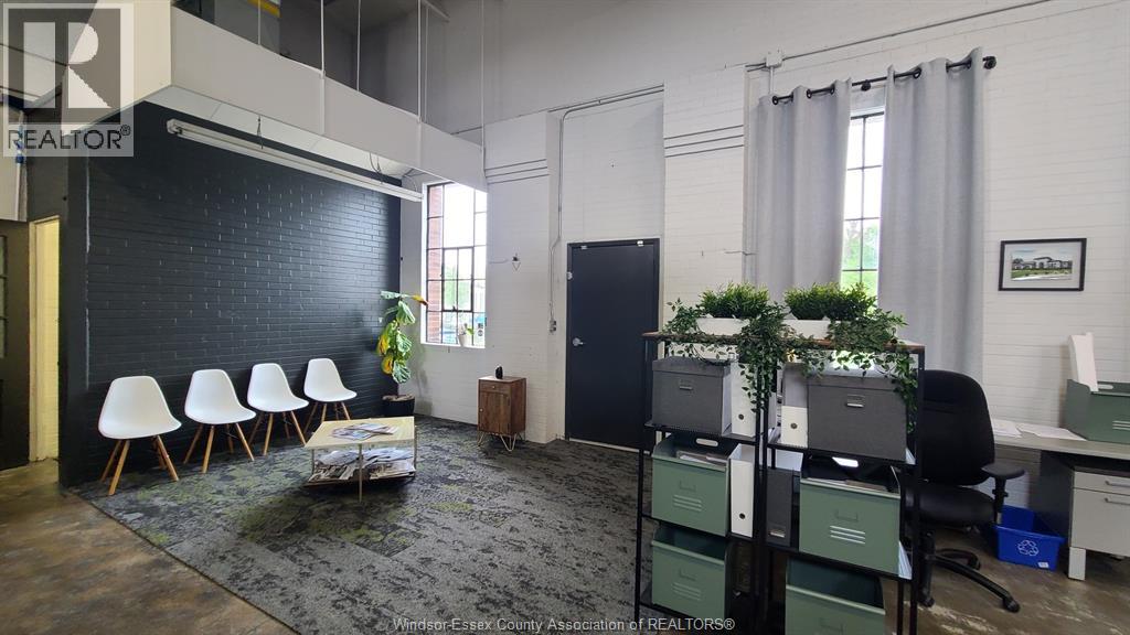 956 Mcdougall, Windsor, Ontario  N9A 3X3 - Photo 16 - 26004070