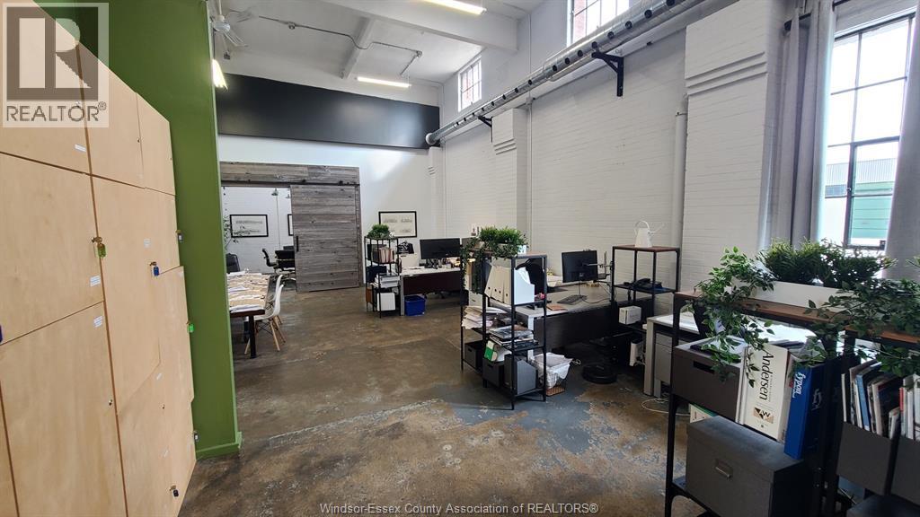 956 Mcdougall, Windsor, Ontario  N9A 3X3 - Photo 7 - 26004070