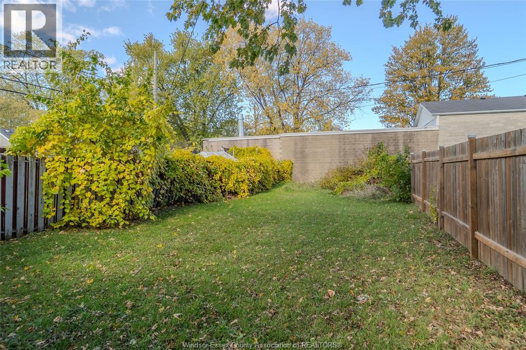 948 Tecumseh Boulevard West, Windsor, Ontario  N8X 1H6 - Photo 13 - 26004421