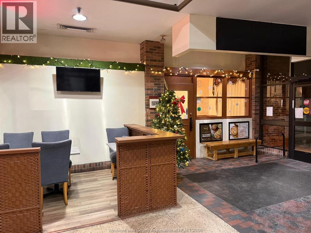 3707 Tecumseh Road, Windsor, Ontario  N8W 1H8 - Photo 3 - 26004152