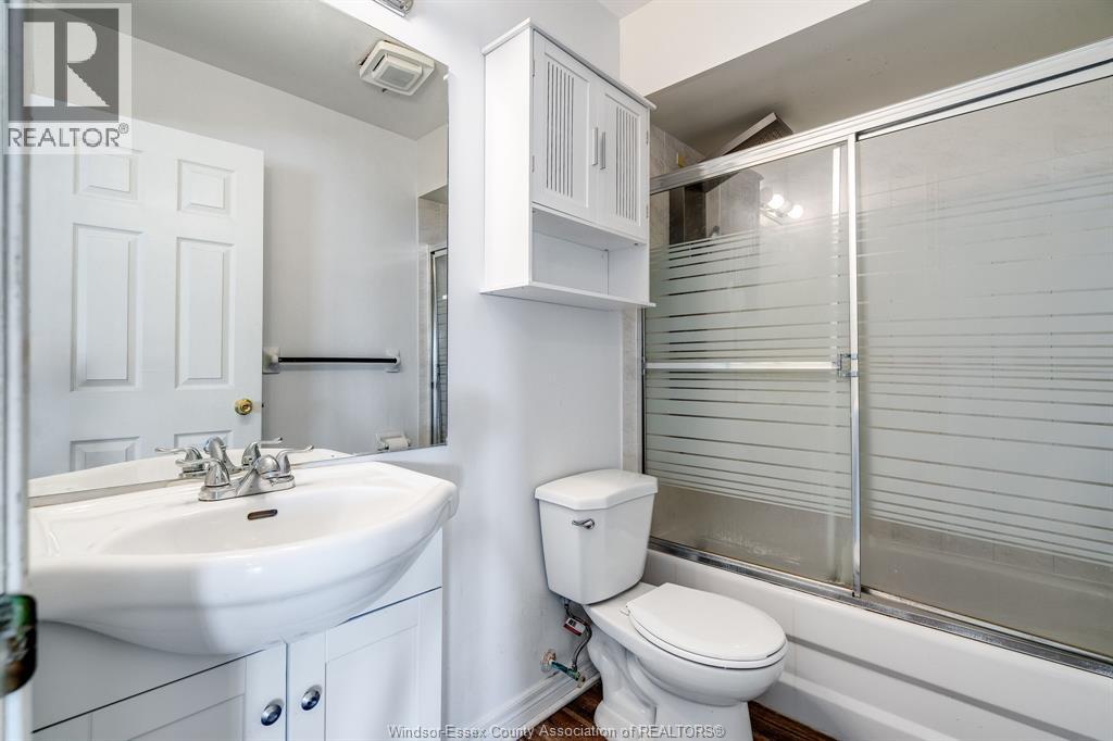 1610 Heatherglen, Tecumseh, Ontario  N8N 4B5 - Photo 13 - 26004452