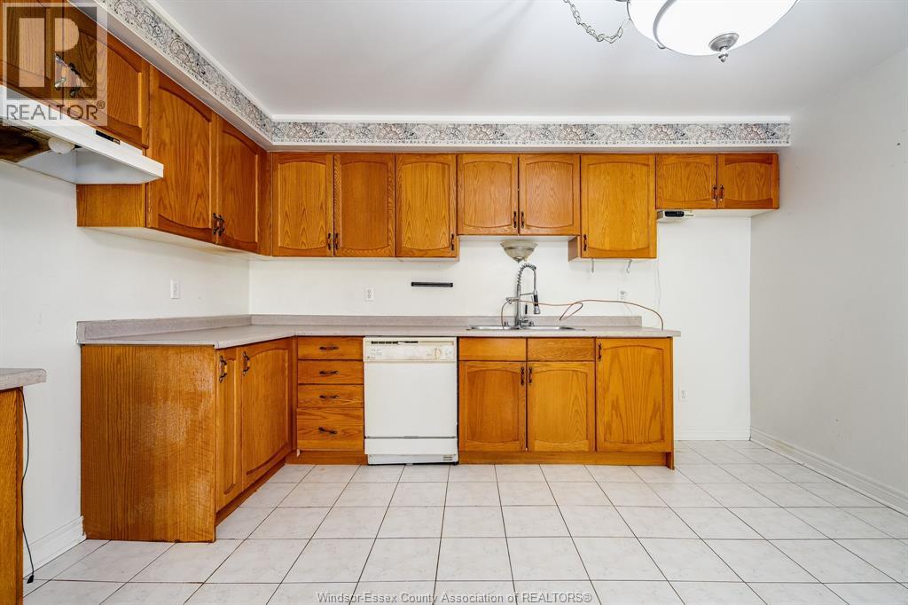 1610 Heatherglen, Tecumseh, Ontario  N8N 4B5 - Photo 7 - 26004452