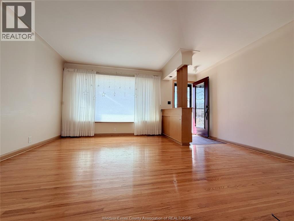 3610 Roxborough Avenue, Windsor, Ontario  N9E 3A2 - Photo 2 - 26004456