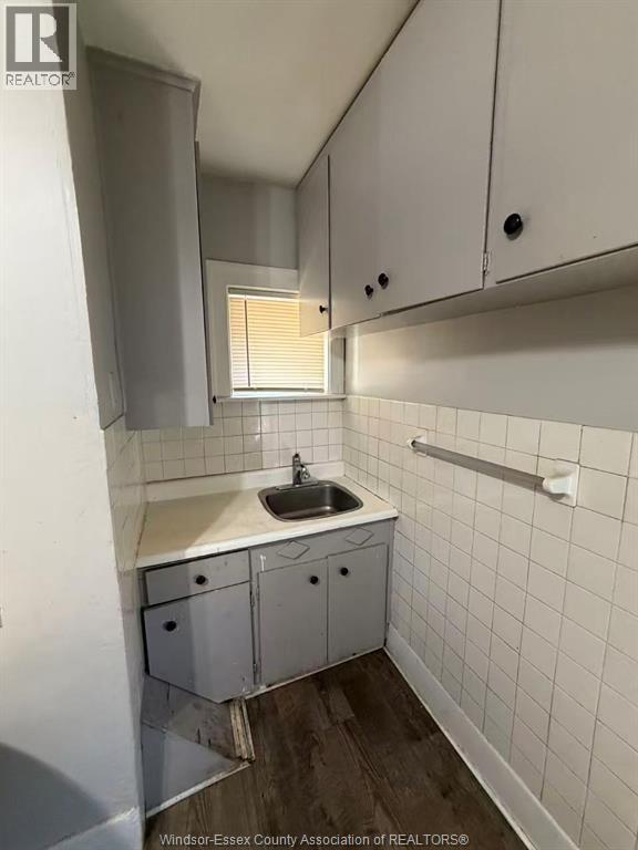 1757 Rooney Street, Windsor, Ontario  N9B 1L3 - Photo 12 - 26004446