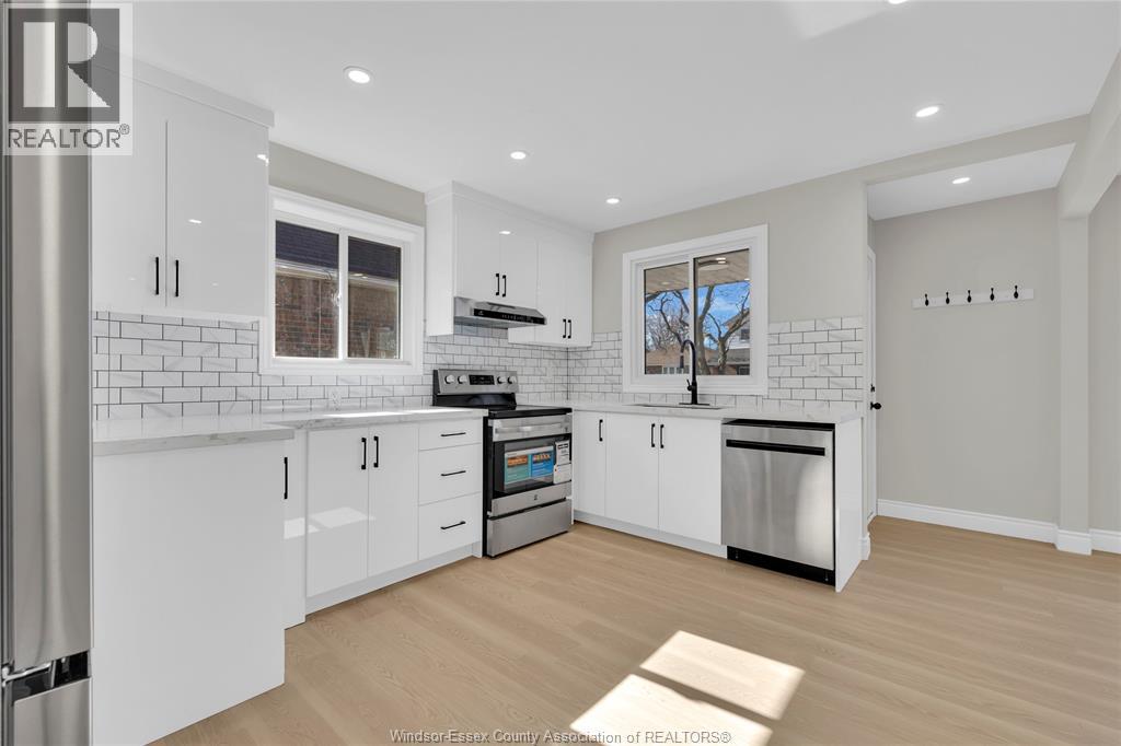 1708 St. Luke, Windsor, Ontario  N8Y 3N6 - Photo 5 - 26004394