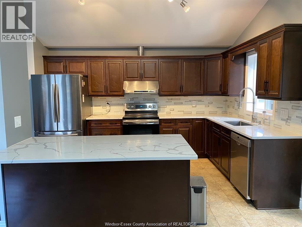 2665 Preston Court, Windsor, Ontario  N9E 4N8 - Photo 5 - 26004419