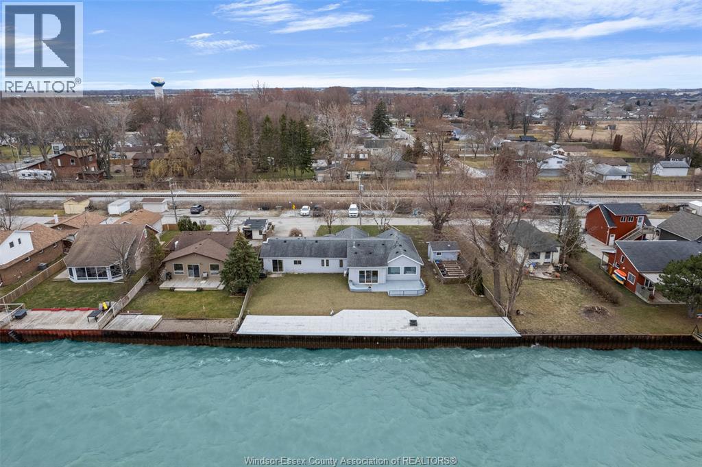 1486 Caille Ave., Lakeshore, Ontario  N0R 1A0 - Photo 2 - 26004477