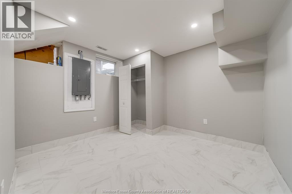 658 Tournier, Windsor, Ontario  N9C 3H2 - Photo 11 - 26004577