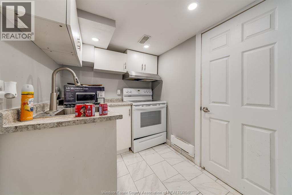 658 Tournier, Windsor, Ontario  N9C 3H2 - Photo 17 - 26004577