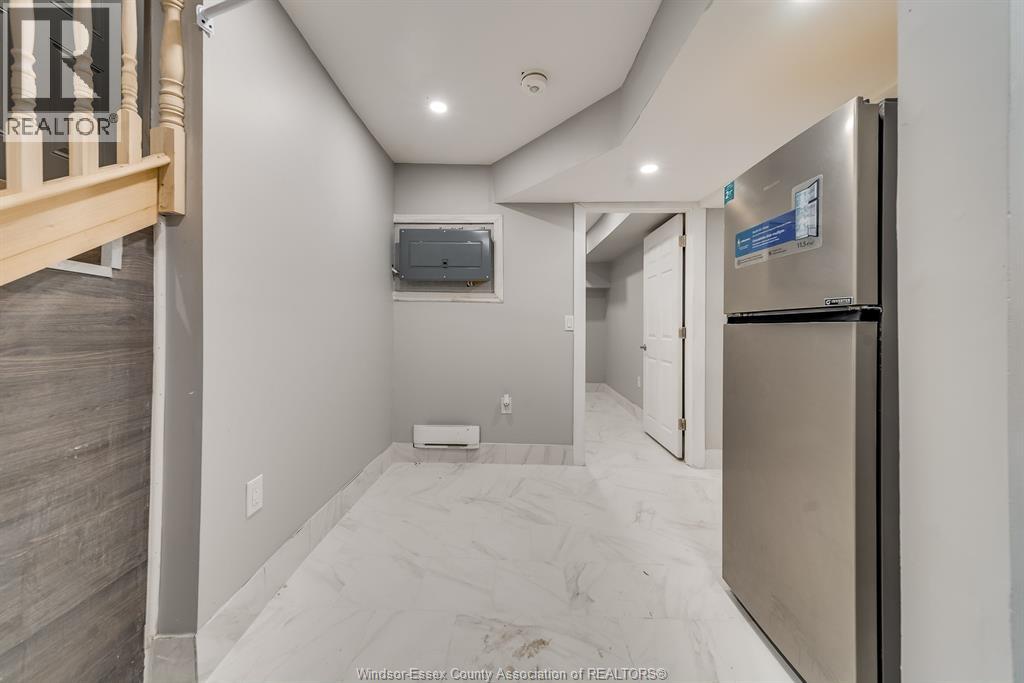 658 Tournier, Windsor, Ontario  N9C 3H2 - Photo 5 - 26004577