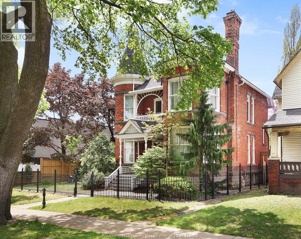 719 Victoria Avenue, Windsor, Ontario  N9A 4N3 - Photo 2 - 26004465