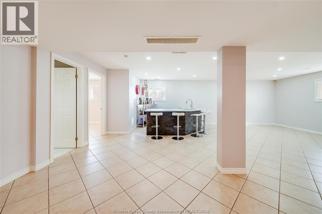 137 Amy Croft, Lakeshore, Ontario  N9K 1E6 - Photo 30 - 26004428