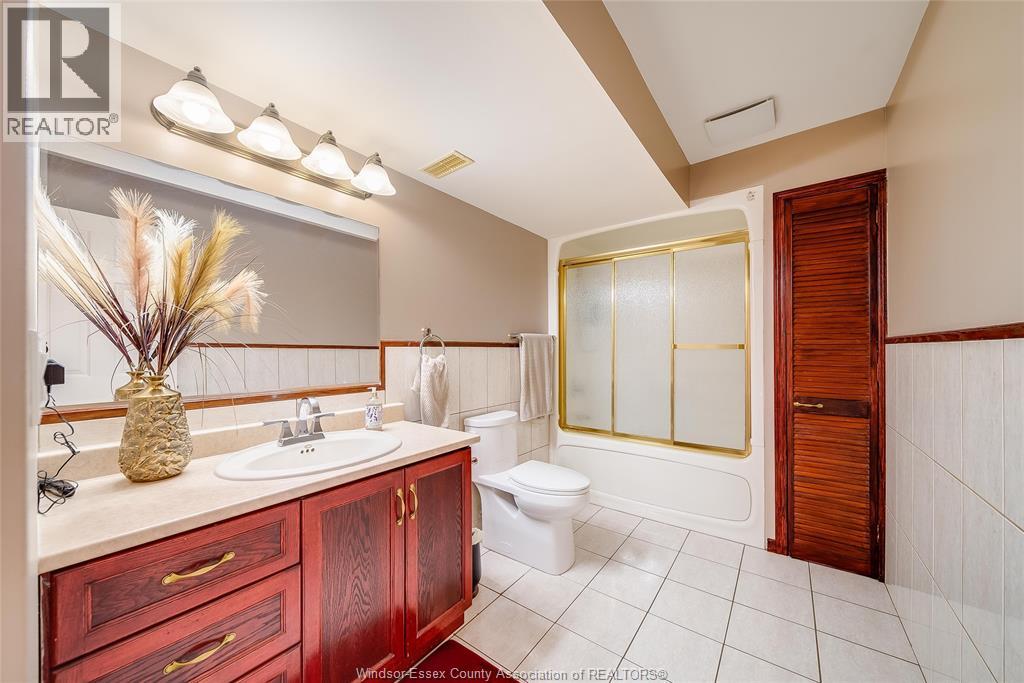 137 Amy Croft, Lakeshore, Ontario  N9K 1E6 - Photo 37 - 26004428