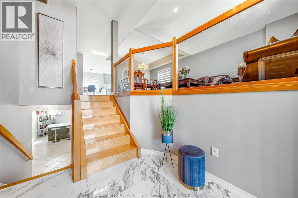 137 Amy Croft, Lakeshore, Ontario  N9K 1E6 - Photo 7 - 26004428