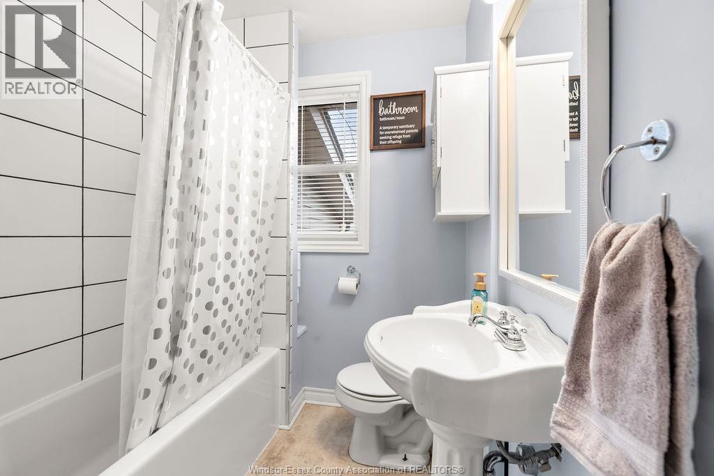 1726 Pillette Road, Windsor, Ontario  N8Y 3C6 - Photo 11 - 26004755