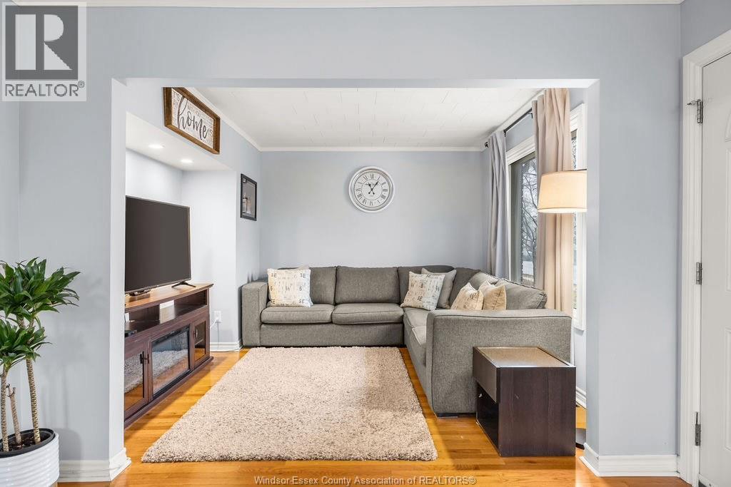 1726 Pillette Road, Windsor, Ontario  N8Y 3C6 - Photo 6 - 26004755