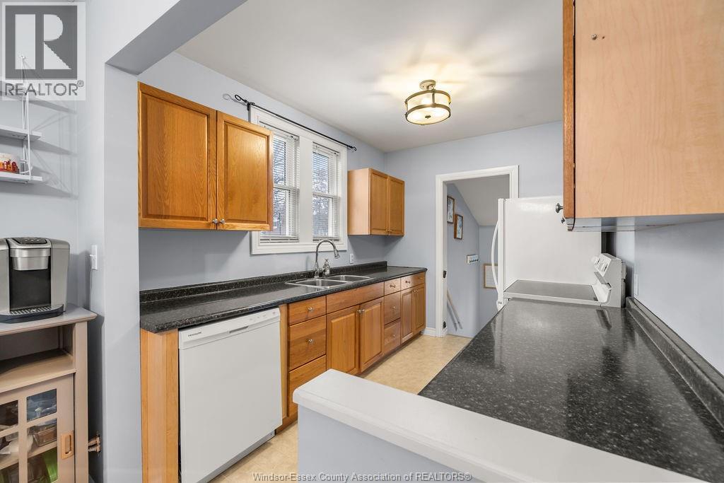 1726 Pillette Road, Windsor, Ontario  N8Y 3C6 - Photo 9 - 26004755