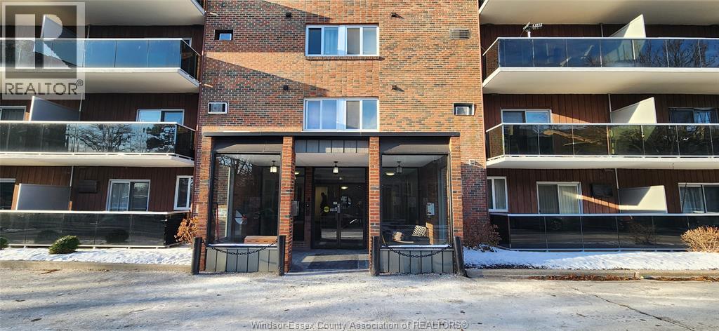 3905 Riverside Drive East Unit# 212, Windsor, Ontario  N8Y 1B3 - Photo 2 - 26004699